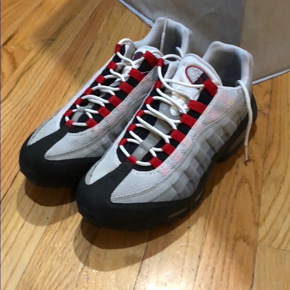 Nike air max 95 sport red size 10